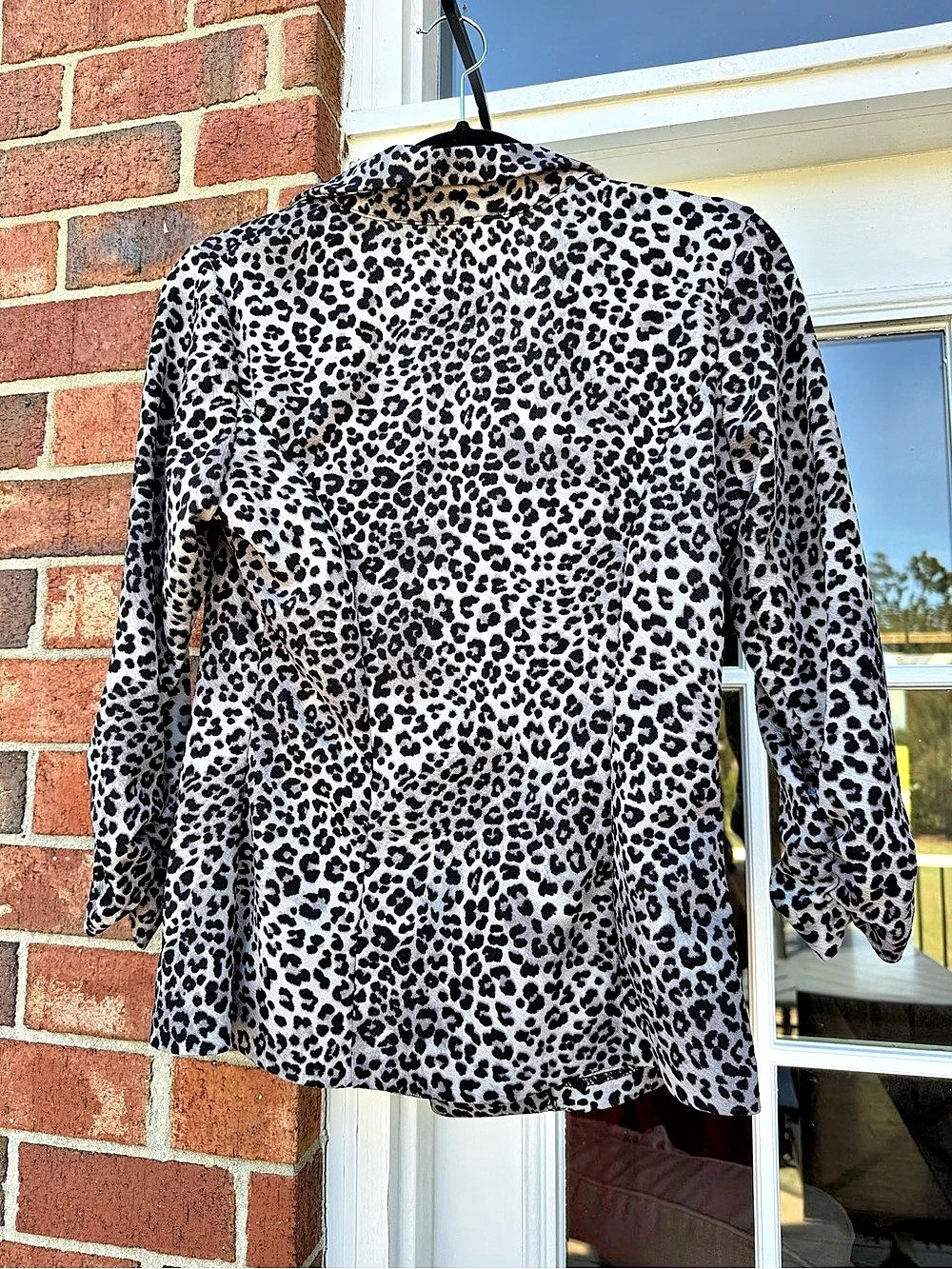 Ellen & Company Leopard Print Blazer in Gray & Black Size Small - Picture 6 of 6